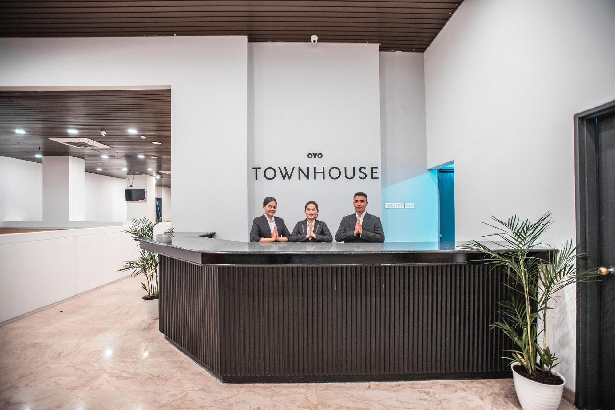 Super Oyo Townhouse 1 Hotel Salemba Yakarta Exterior foto
