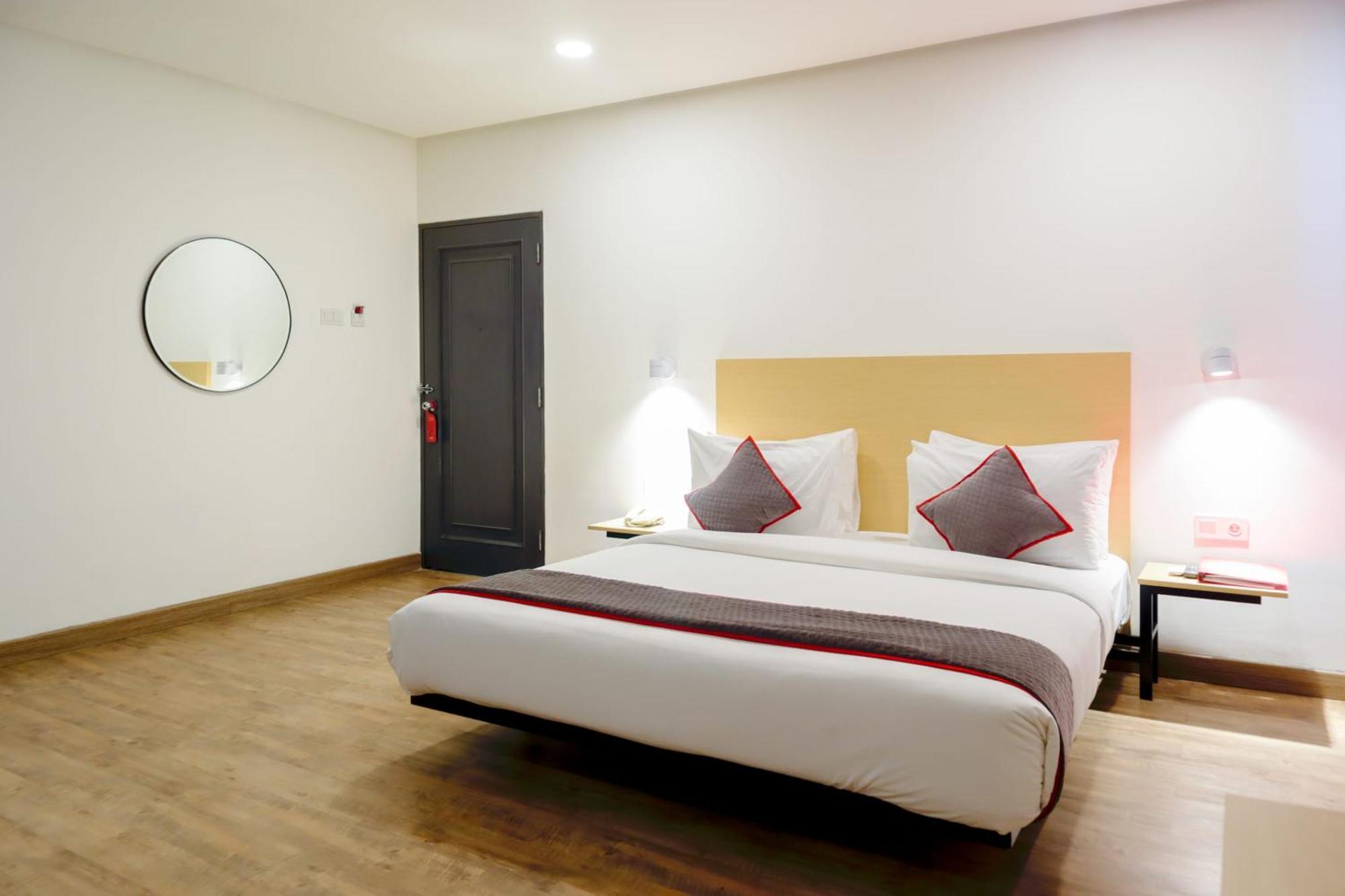 Super Oyo Townhouse 1 Hotel Salemba Yakarta Exterior foto