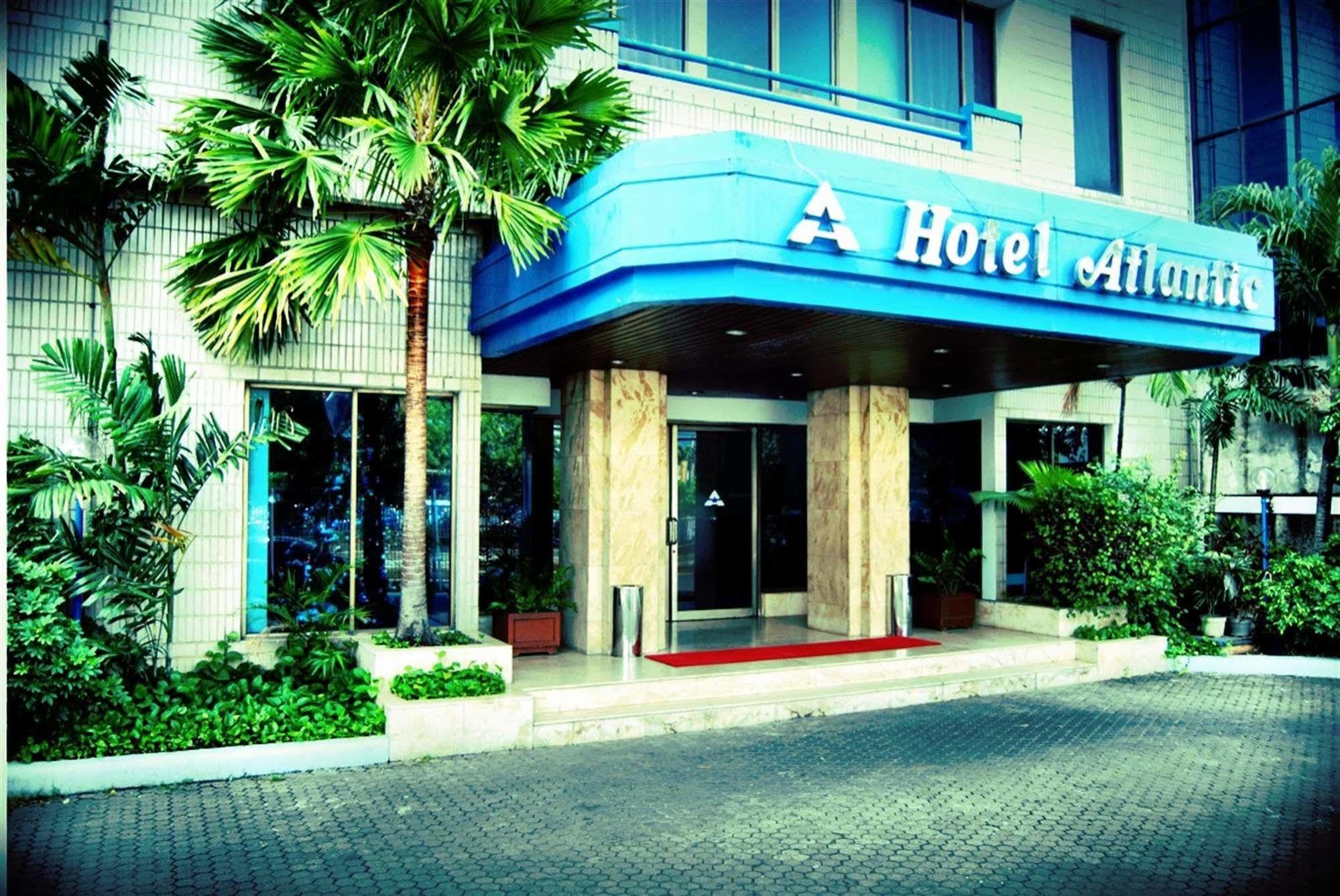 Super Oyo Townhouse 1 Hotel Salemba Yakarta Exterior foto